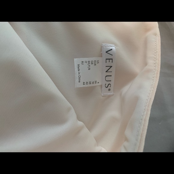 Venus light pink skirt size 4 - Picture 3 of 3